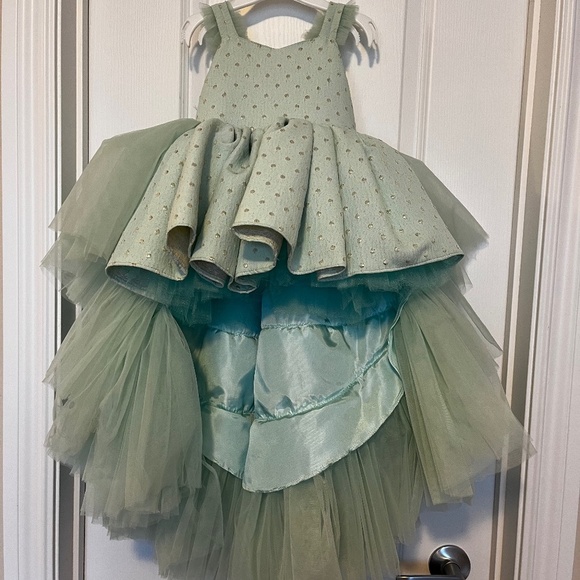 Itty Bitty Toes Santina - Picture 1 of 4